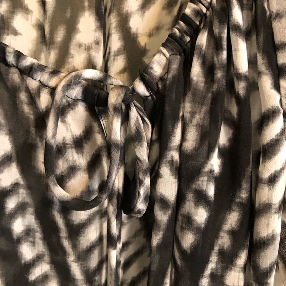 Calvin Klein semi sheer blouse - Picture 6 of 9